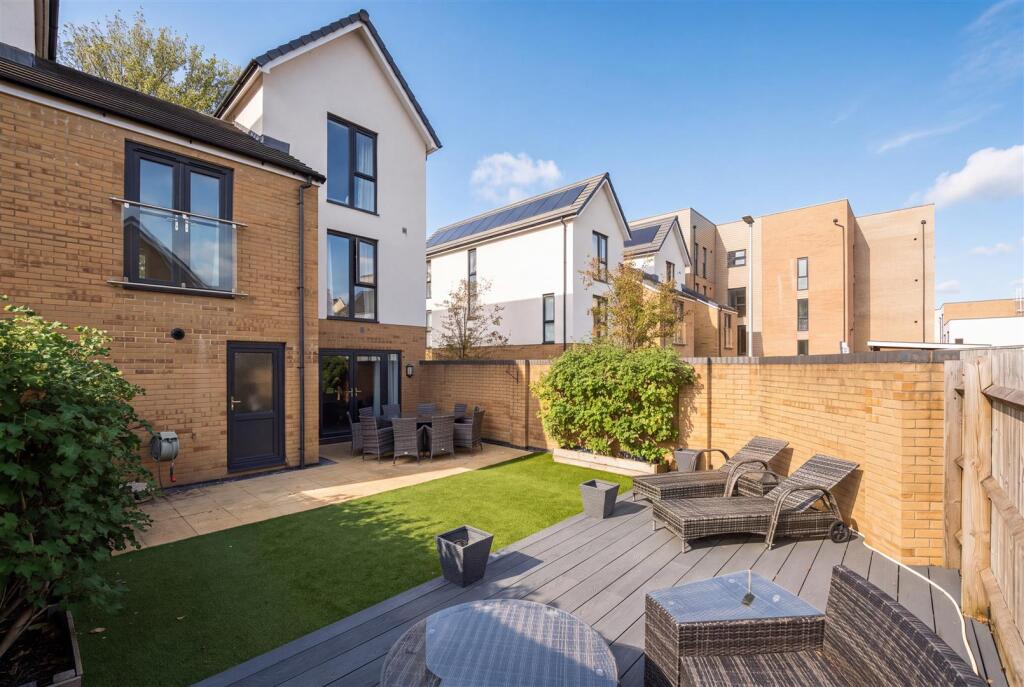 House in Bristol - View 2