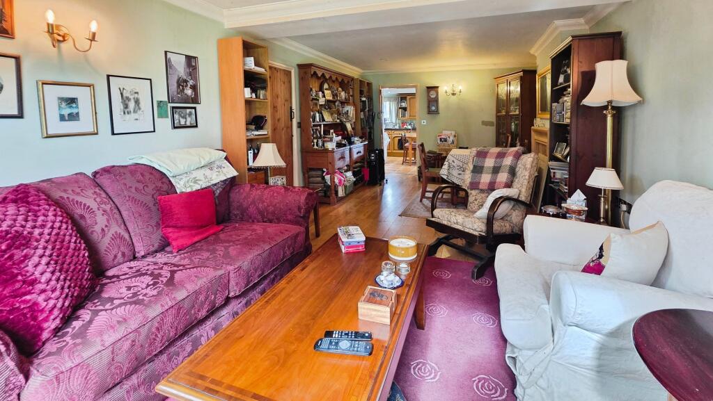 House in North Kesteven, Anwick - More