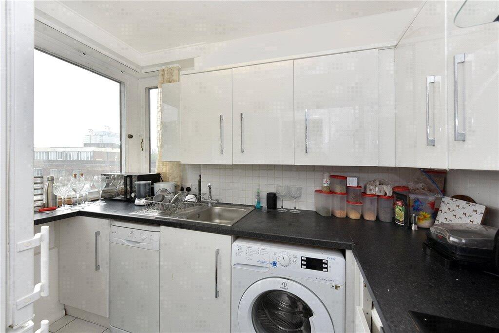 Apartment in London - View 3