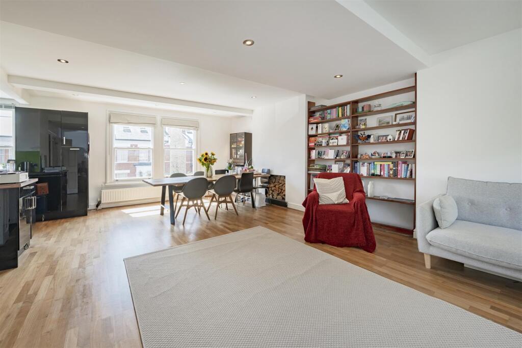 Apartment in London - View 4