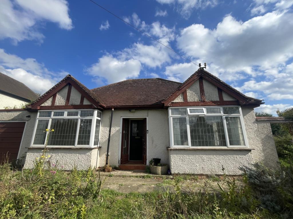 Main image of property: Begbroke, Kidlington, OX5