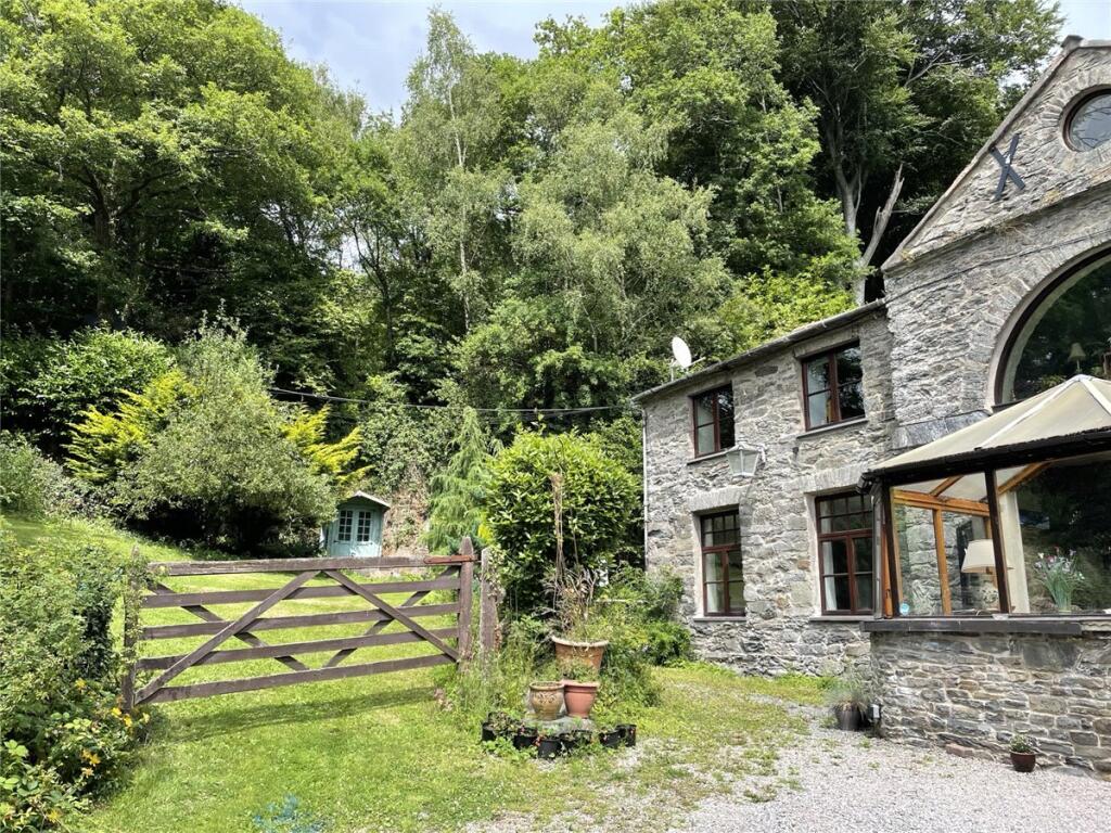 Main image of property: Ffordd Pennant, Eglwysbach, Colwyn Bay, Conwy, LL28