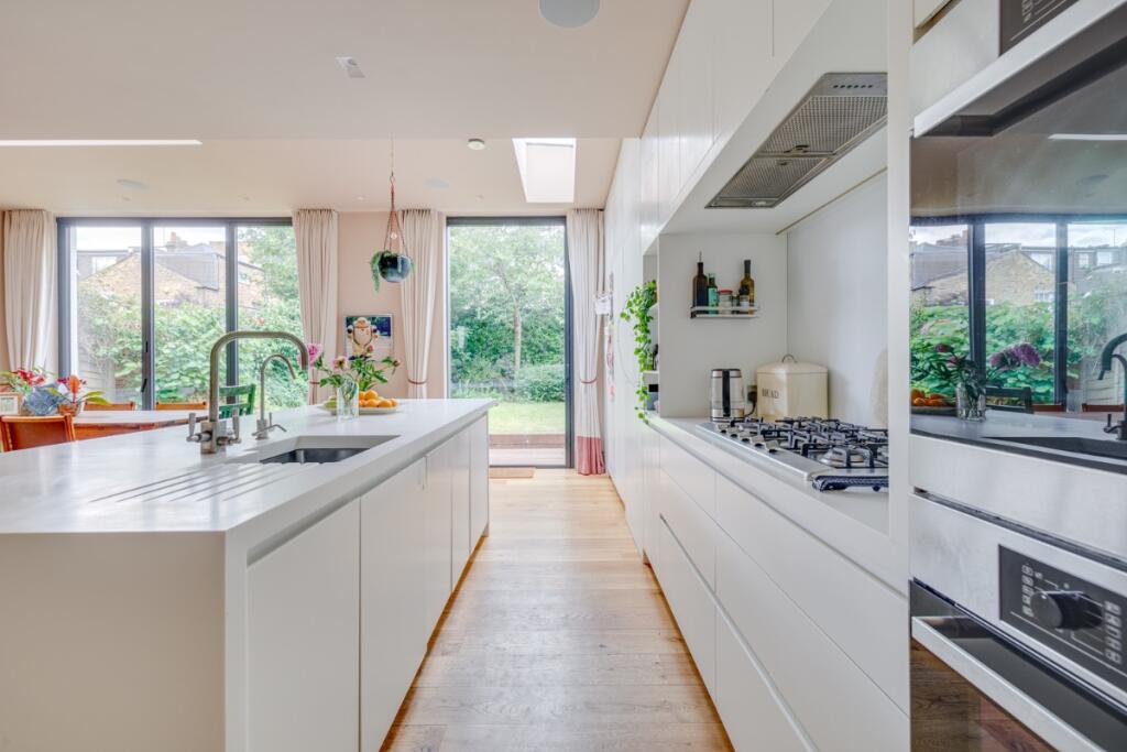 Main image of property: First Avenue, SW14