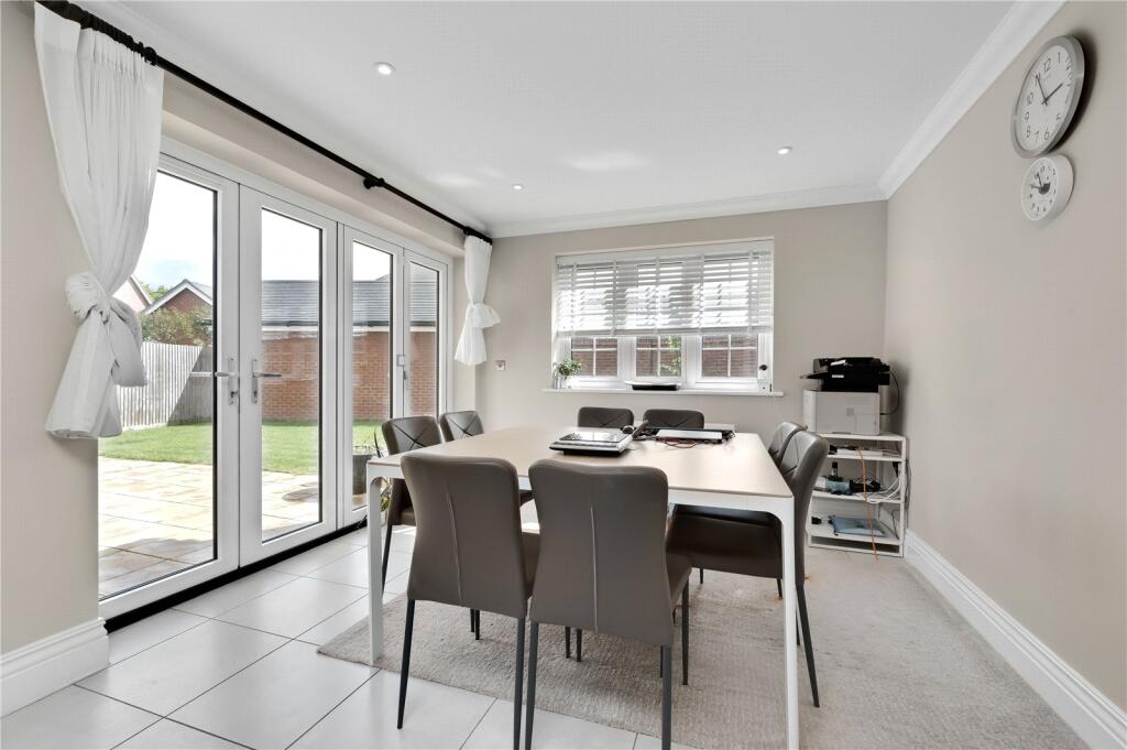 House in Waverley, Farnham - View 5