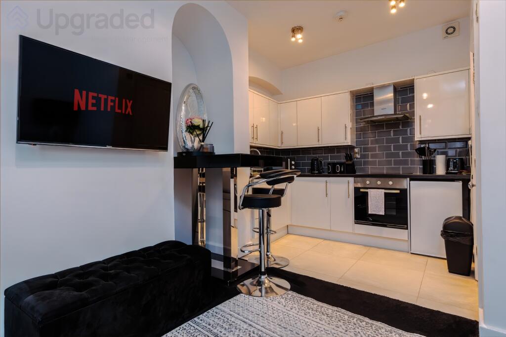 Main image of property: 40a Frogmore Street, Bristol