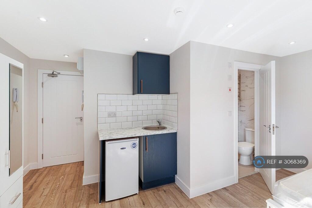Apartment in London, Broad Green - More