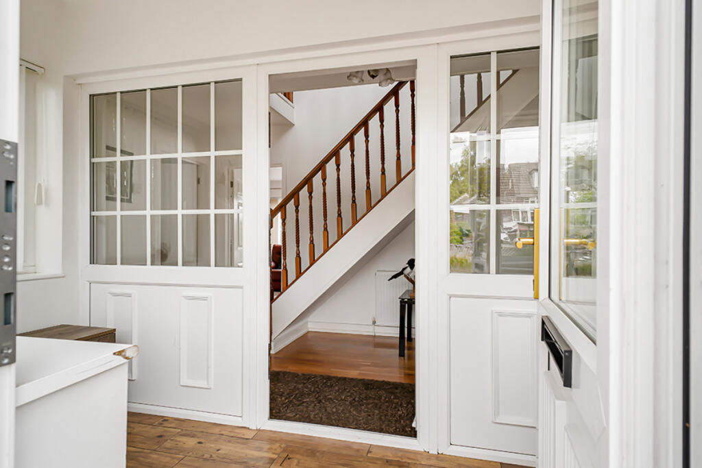 House in Rotherham, Guilthwaite - View 4