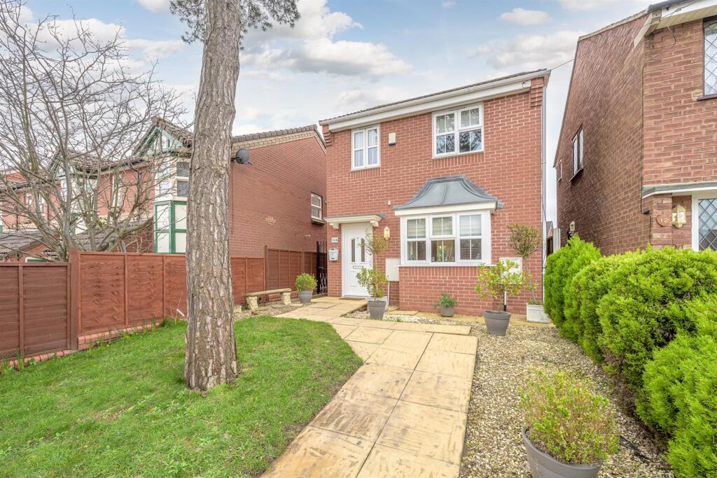 Main image of property: Dubarry Avenue, Kingswinford, DY6 9BP