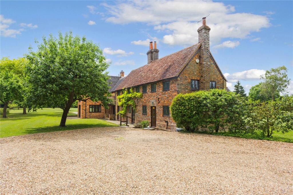 Main image of property: Leighton Road, Northall, Dunstable, Bedfordshire, LU6