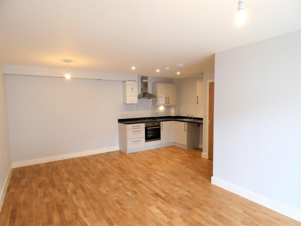 Main image of property: Thameswey House, 12 Camp Road, Farnborough, GU14