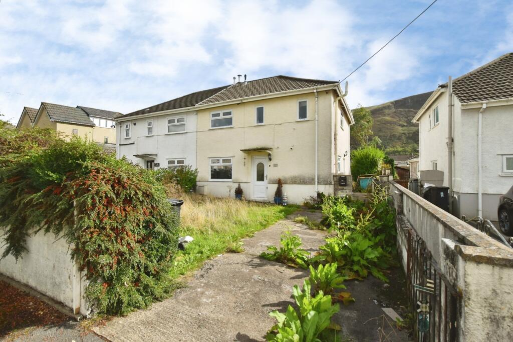 Main image of property: Wade Avenue, Ystalyfera, Swansea, Neath Port Talbot, SA9