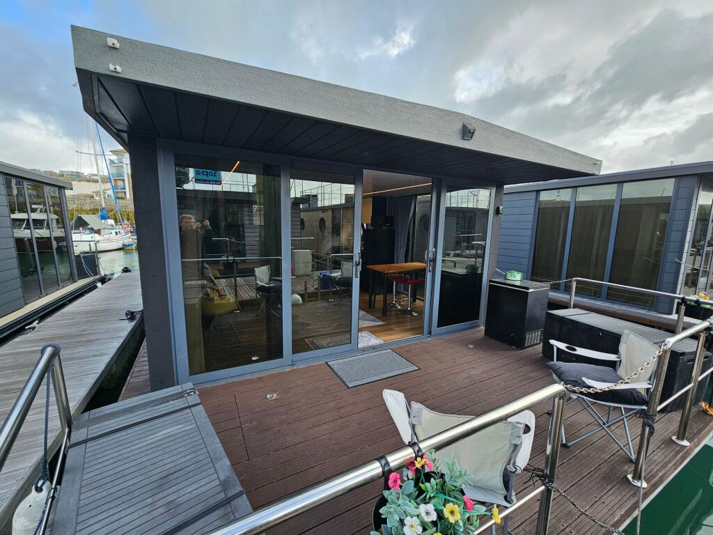 Waterlodge 5, Floating Home, Brighton, BN2 photo 2