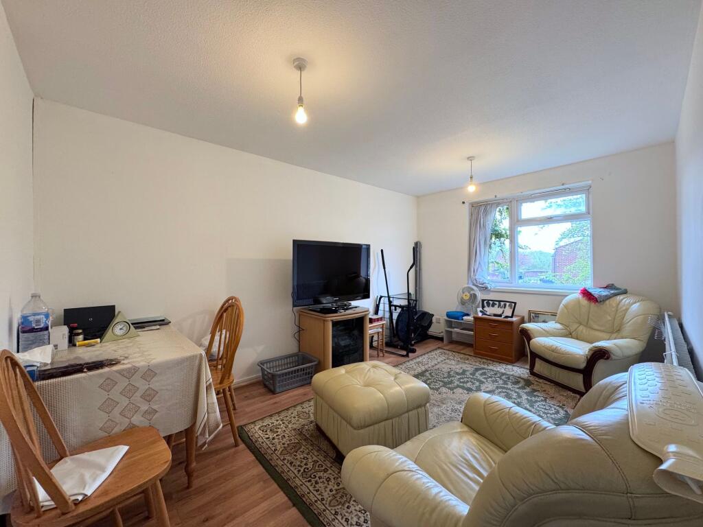 Main image of property: Roscoff Close, Edgware, HA8