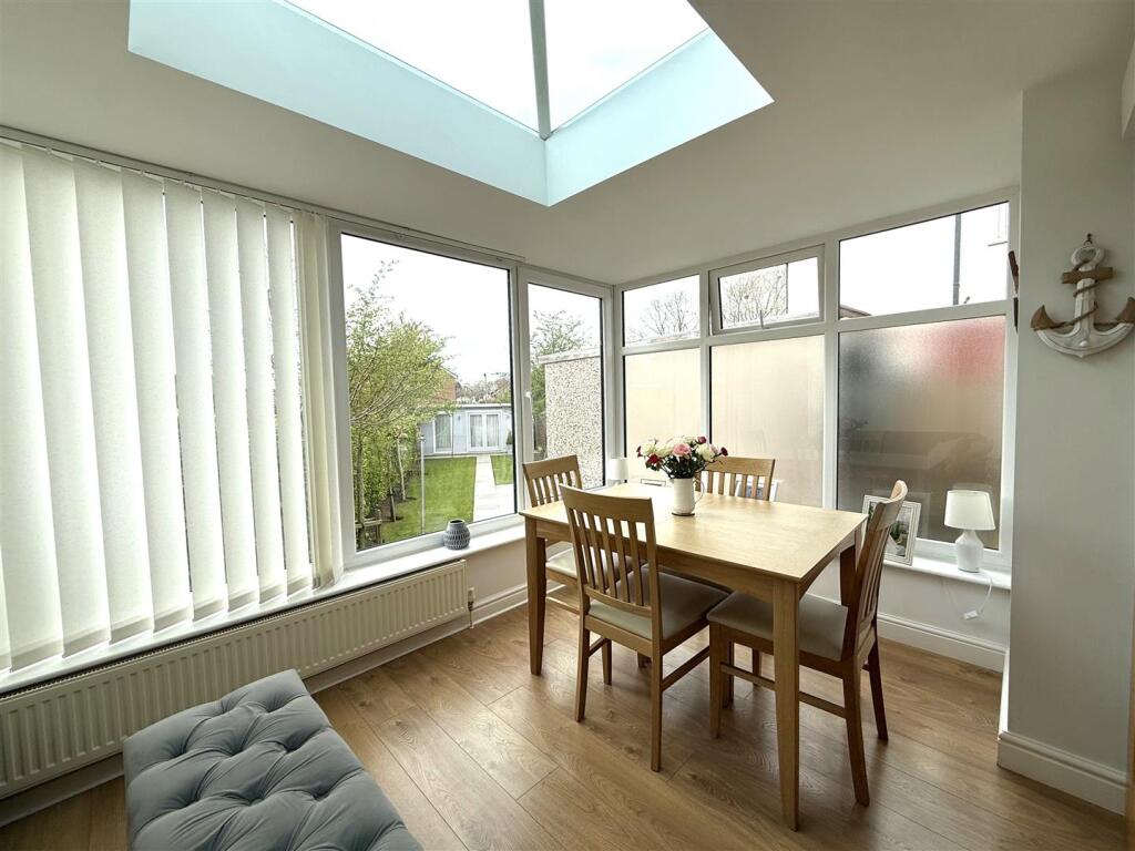 House in Lytham St Annes, Saltcotes, Lytham - More
