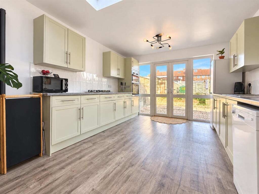 House in Portsmouth, Port Solent - View 5