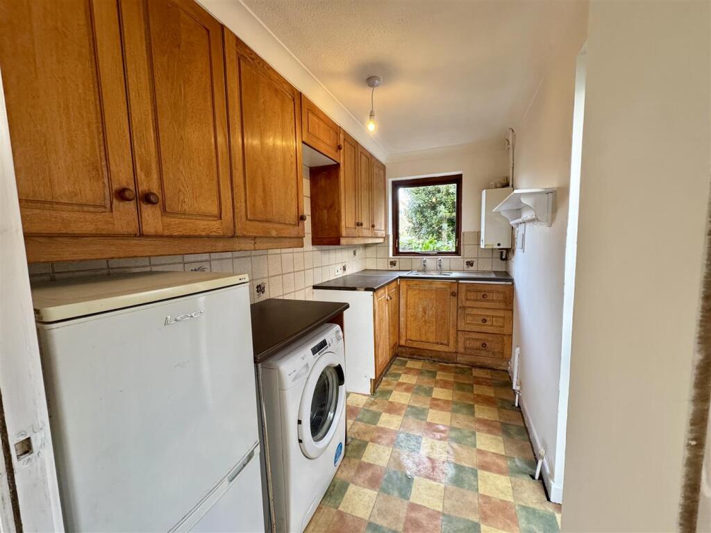 Court Leet, Steyne Road, Seaford photo 3