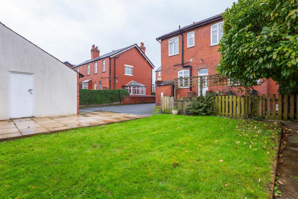 House in Chorley, Euxton - View 4