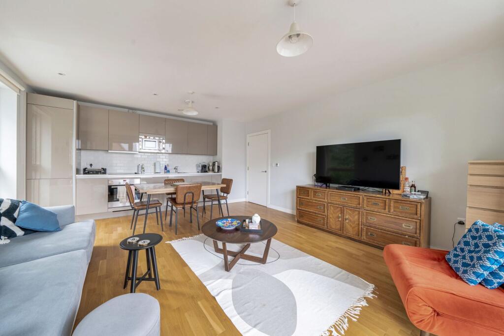 Apartment in London - View 4