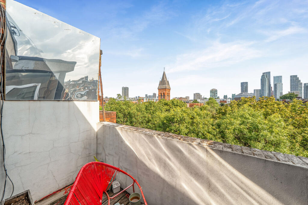 Apartment in London - More