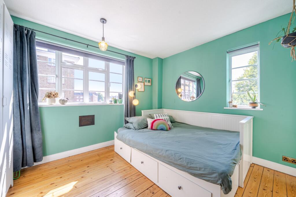Apartment in London - View 5