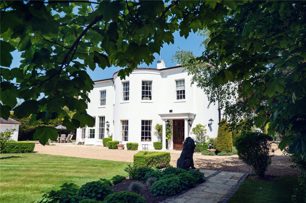 Main image of property: Kentish Lane, Brookmans Park, Hertfordshire, AL9