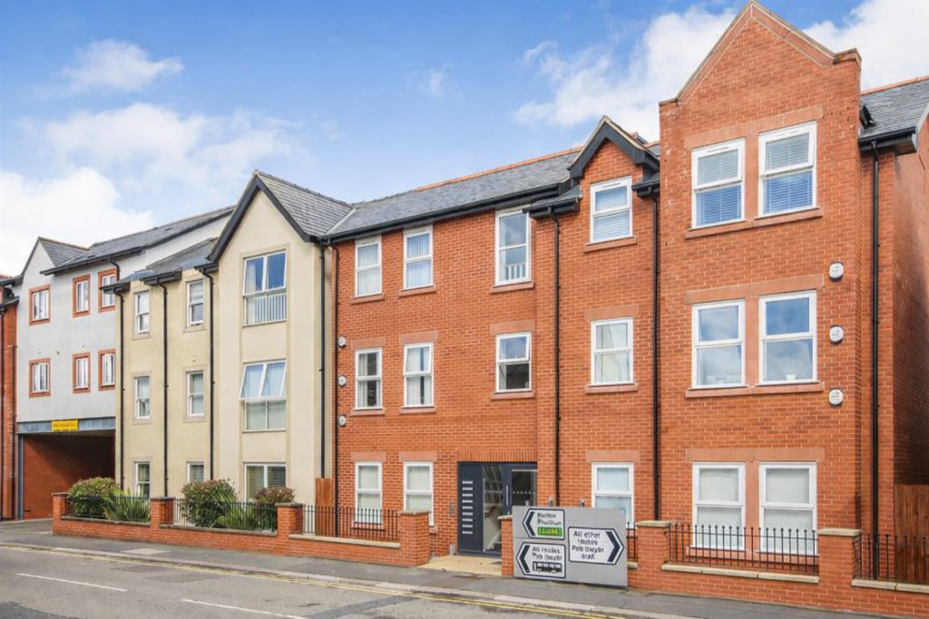 Main image of property: New Street, Mold, CH7 1NY