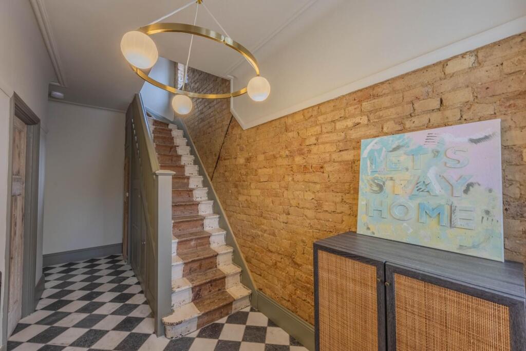 House in Southend-on-Sea, Essex - View 4