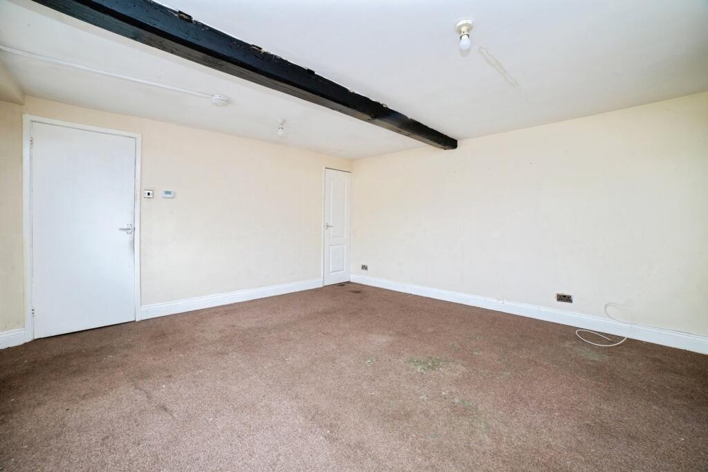 House in Ashfield, Sutton in Ashfield, Nottinghamshire - View 3