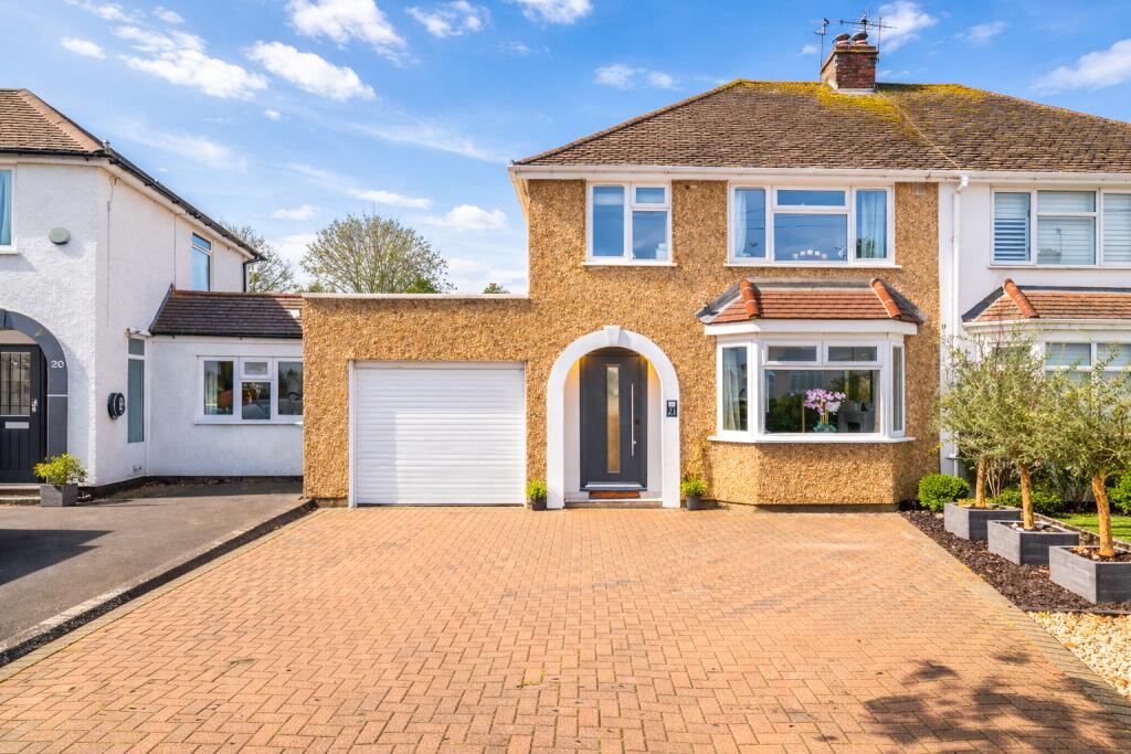 Main image of property: Roestock Gardens, Colney Heath, St. Albans, Hertfordshire, AL4