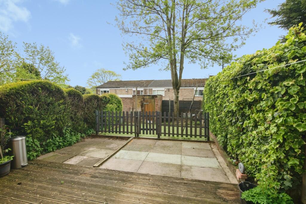 Middle Leasow, Quinton, Birmingham, West Midlands, B32 - View 2