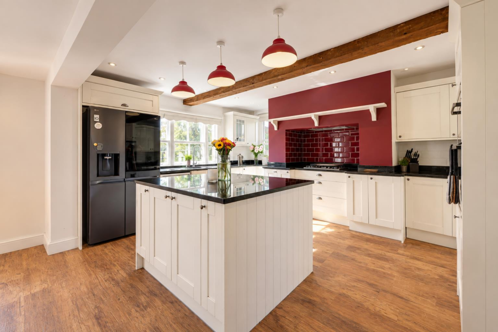 House in Southend-on-Sea - View 4