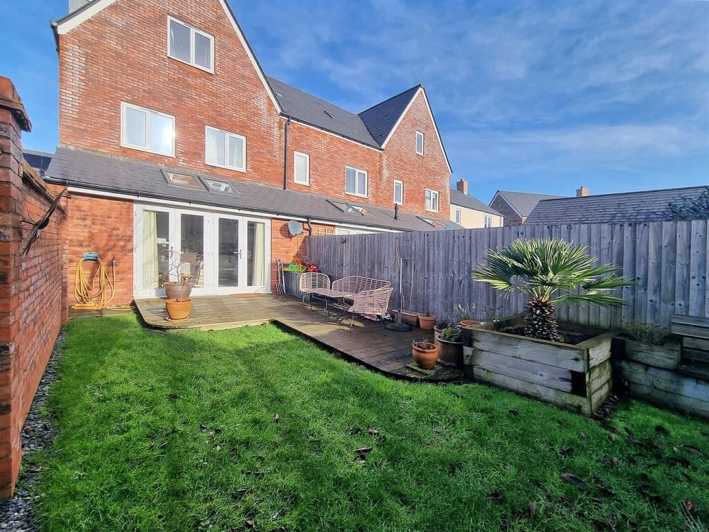 Badger Road, Thornbury, South Gloucestershire, BS35 photo 2