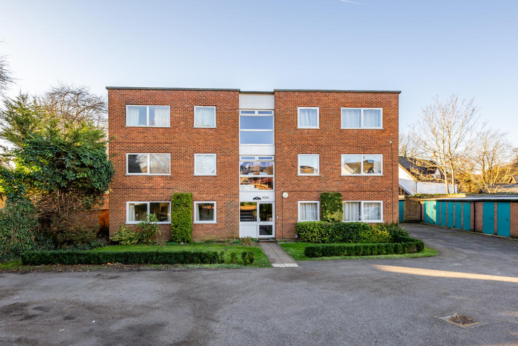 Main image of property: Lower Luton Road, Harpenden, Hertfordshire, AL5