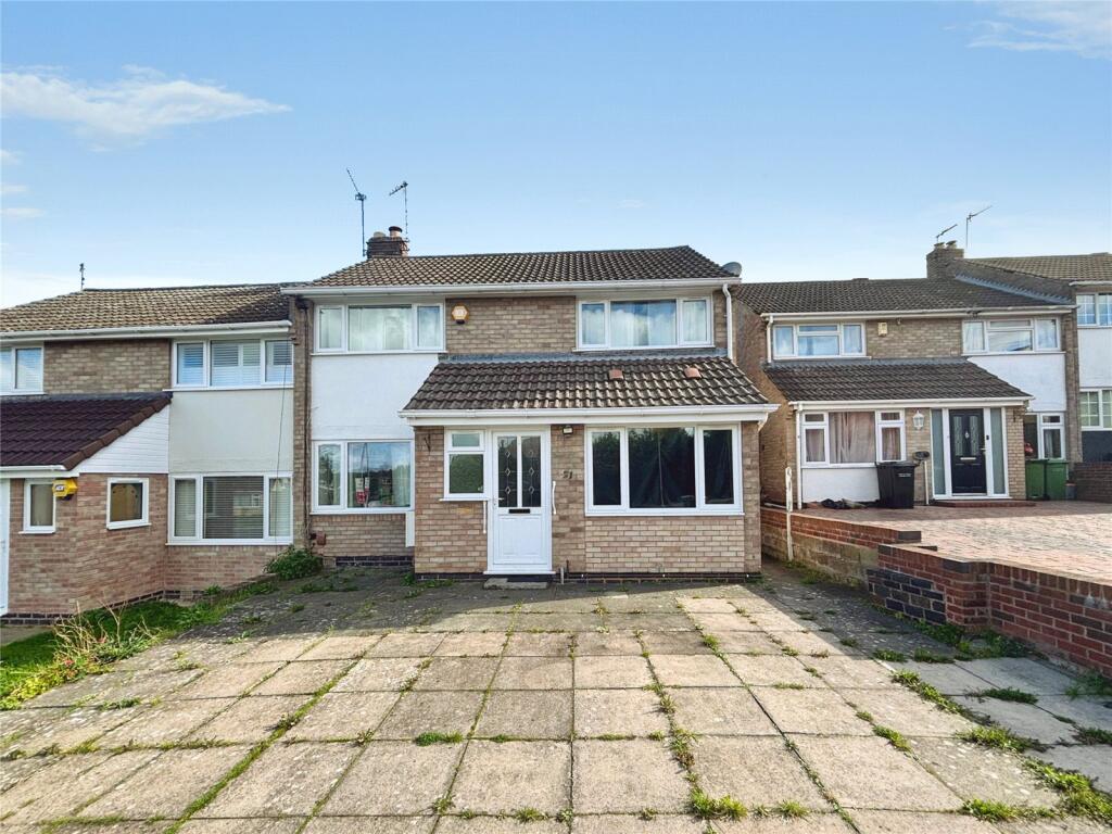 Main image of property: Briar Meads, Oadby, Leicester, Leicestershire, LE2