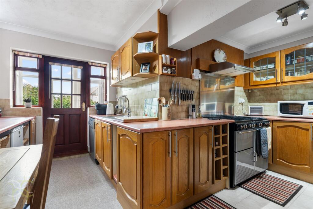House in Worcester - View 4