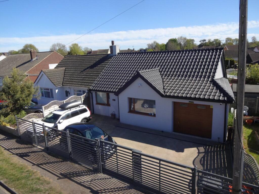 Main image of property: Dunstable Road, Houghton Regis, Dunstable, Bedfordshire, LU5