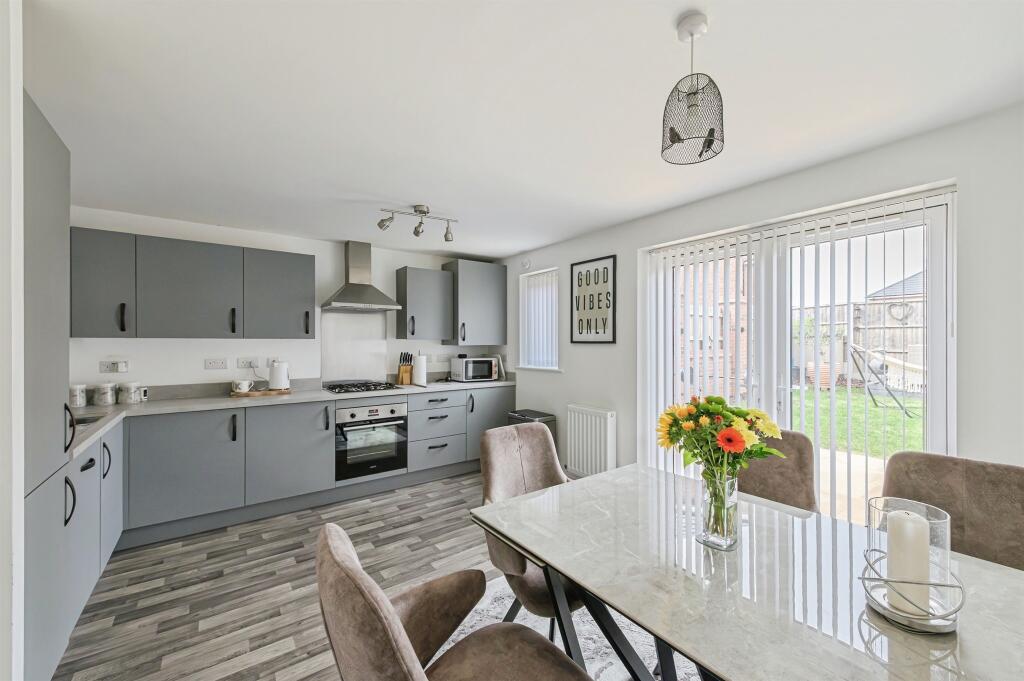House in Birmingham, Sutton Coldfield - View 2