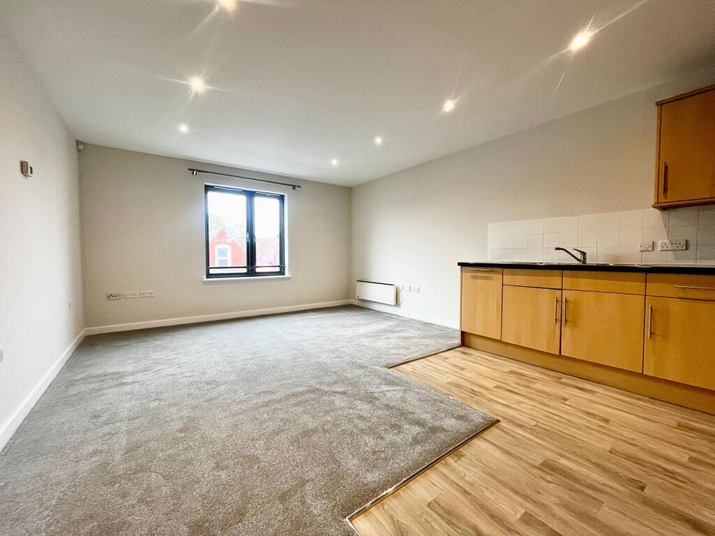 Apartment in Bristol - View 2