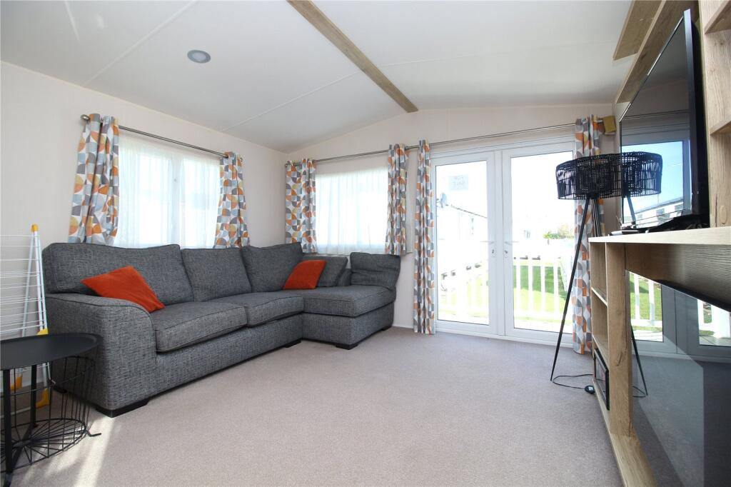 Chewton Sounds, Naish Estate, New Milton, Hampshire, BH25 photo 2