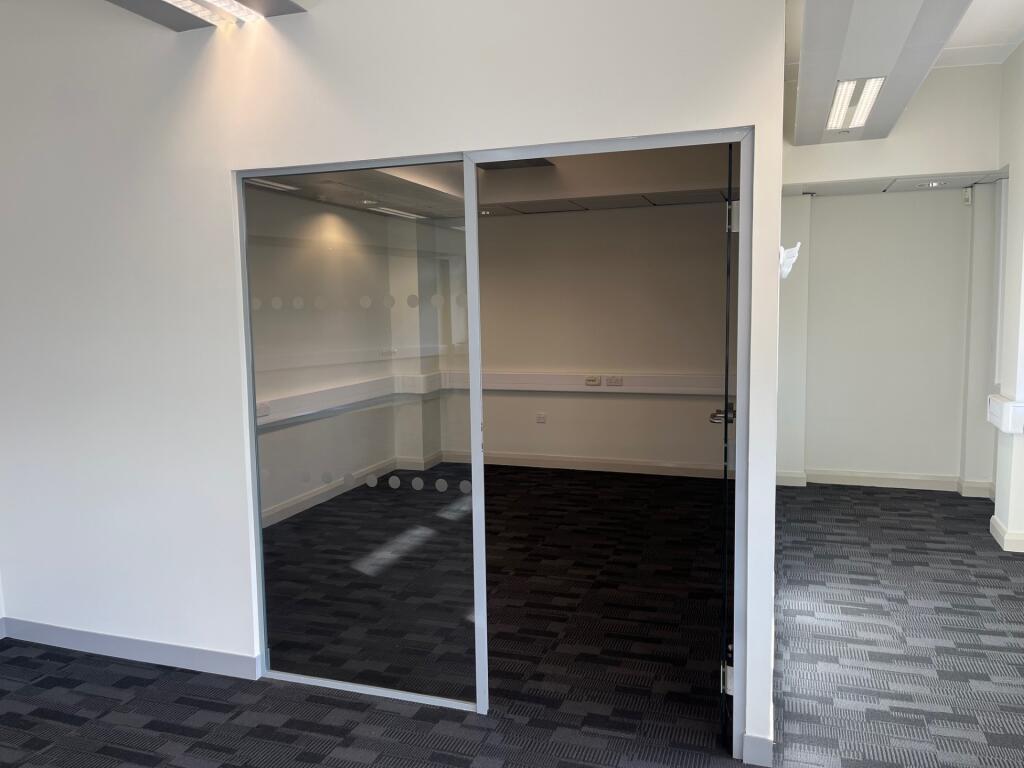 Office/meeting space