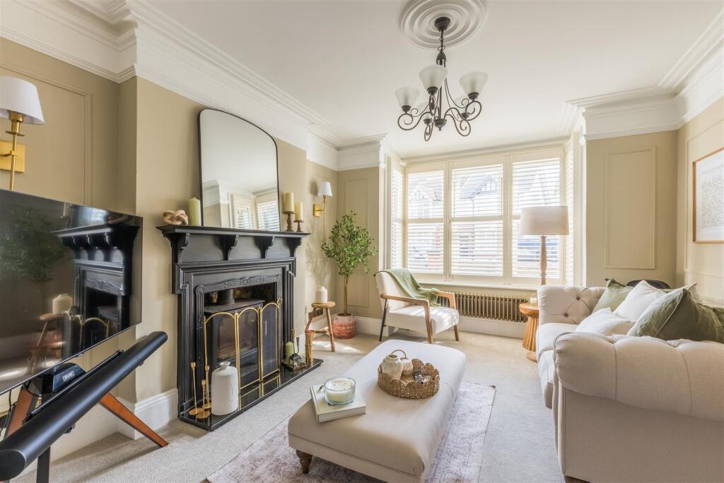 House in Worthing, West Worthing - View 2