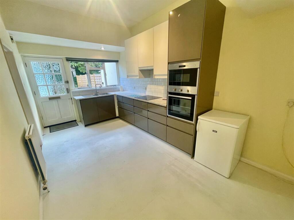 House in Plymouth - View 3