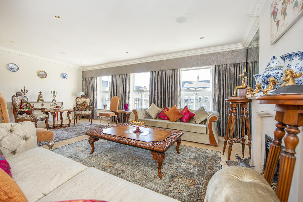 House in Kingston upon Thames - View 3