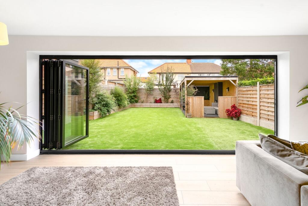 House in Harrogate, Bilton - More
