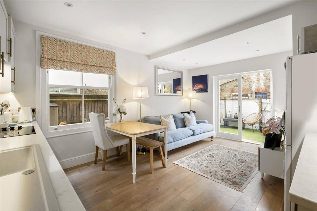 Main image of property: Daphne Street, London, SW18