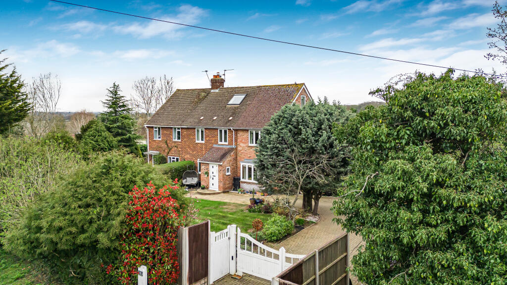 Main image of property: White Horse Lane, Burnham Green, AL6