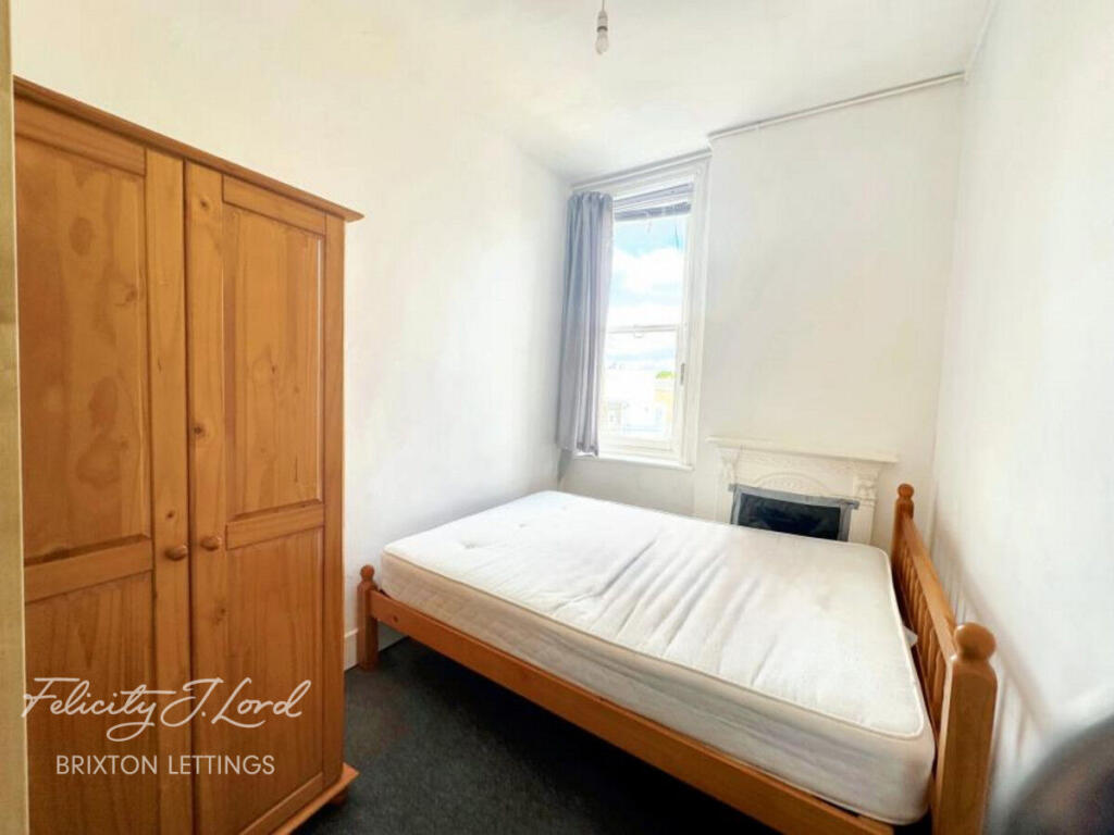 Apartment in London - View 5
