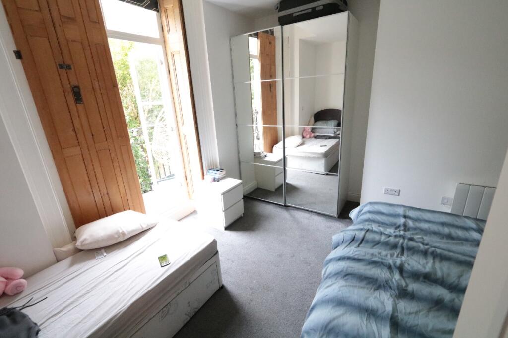Apartment in Manchester, Victoria Park, Longsight - View 4