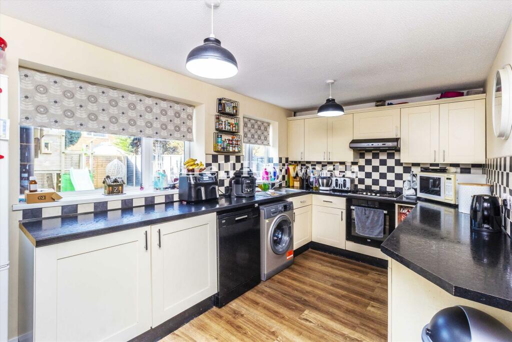 Priorsgate, Heaton With Oxcliffe, Morecambe photo 3