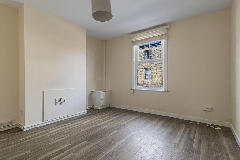 Victoria Road, Cambridge - View 5